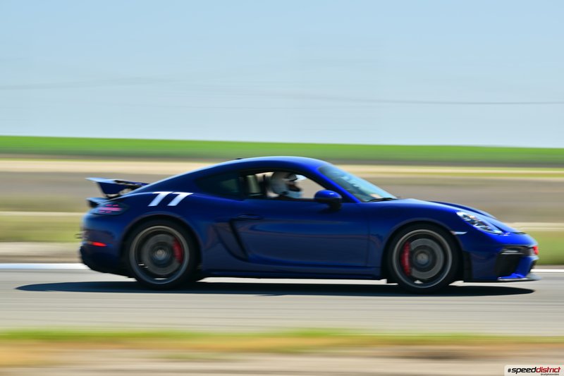 Porsche Cayman GT4