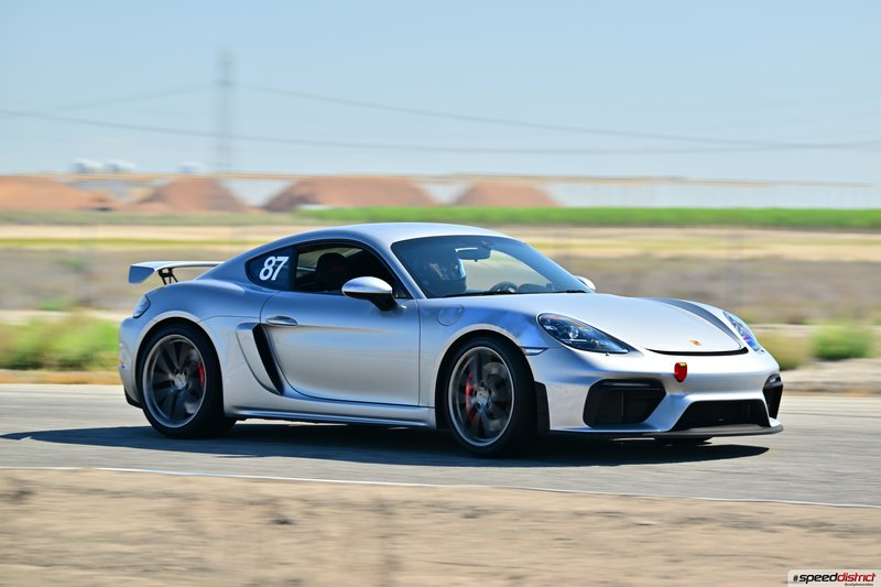 Porsche Cayman GT4