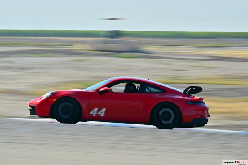 Porsche 911 GT3 RS red