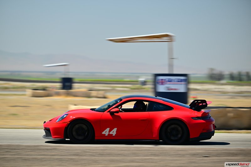 Porsche 911 GT3 RS red