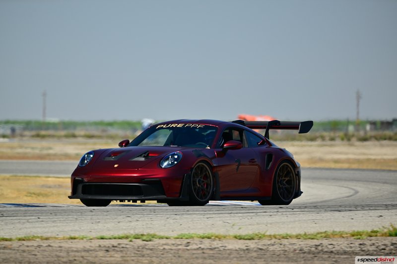 Porsche 911 GT3 RS red