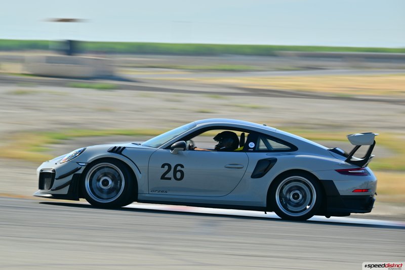 Porsche 911 GT2 RS