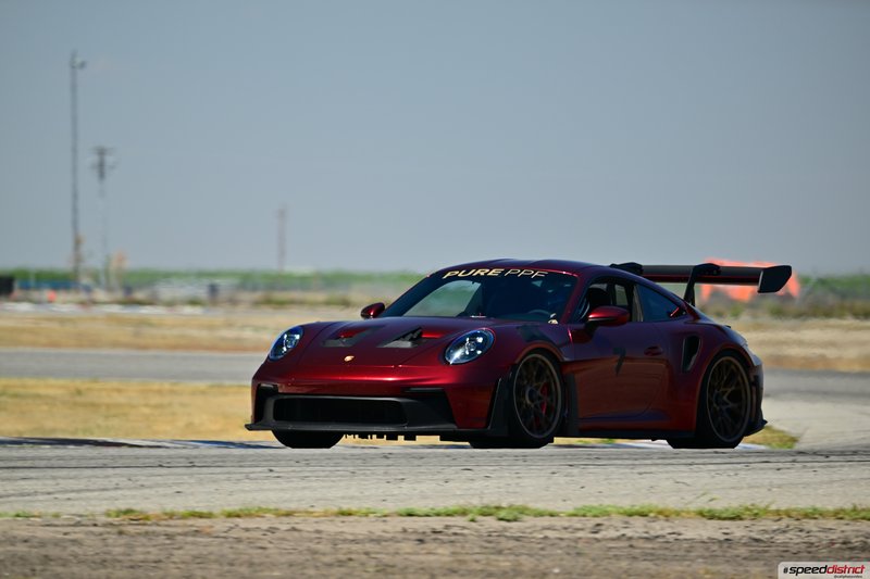 Porsche 911 GT3 RS red
