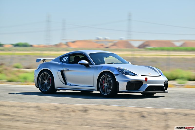 Porsche Cayman GT4