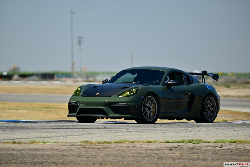 Porsche Cayman GT4