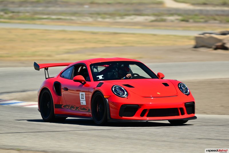 Porsche 911 GT3 RS red