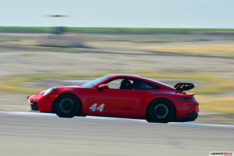 Porsche 911 GT3 RS red