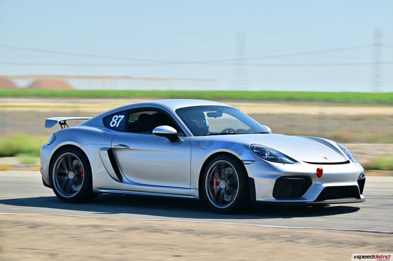 Porsche Cayman GT4