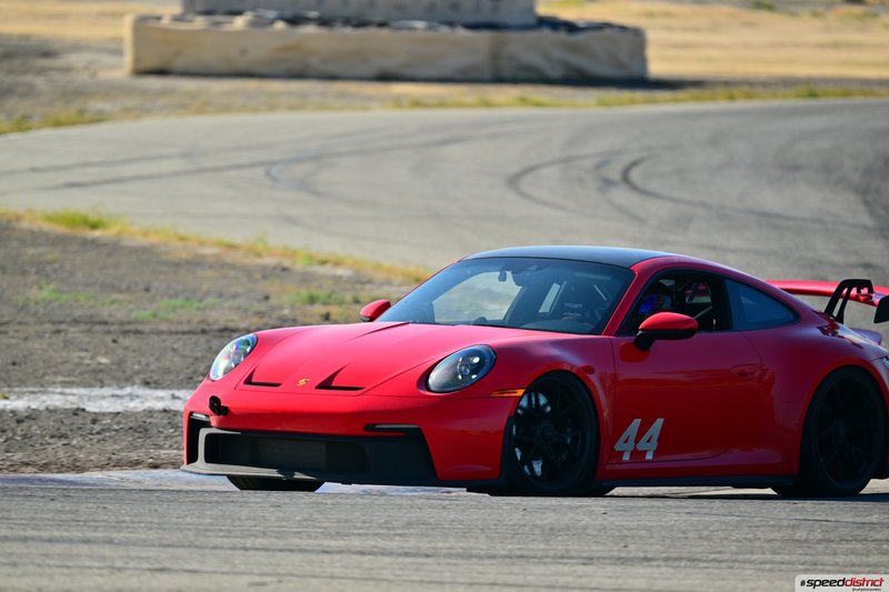 Porsche 911 GT3 RS red