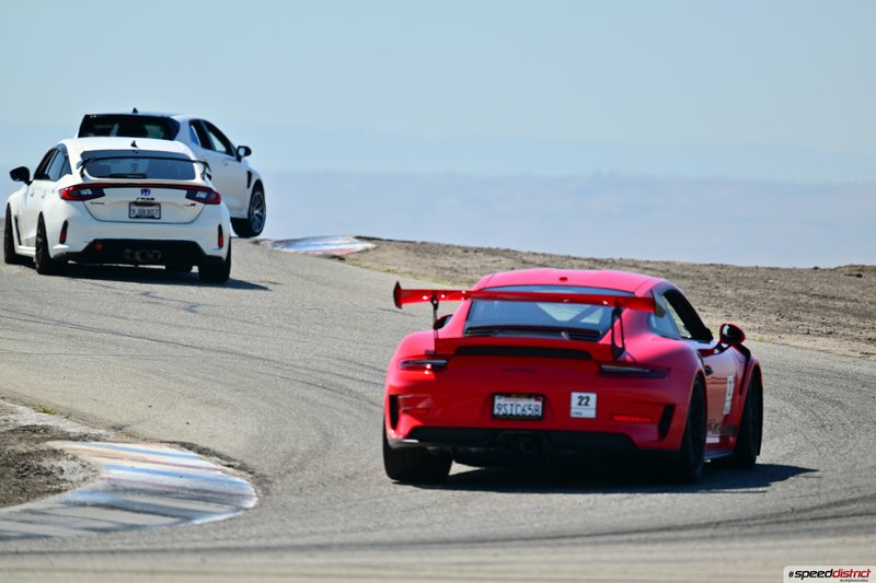 Porsche 911 GT3 RS red