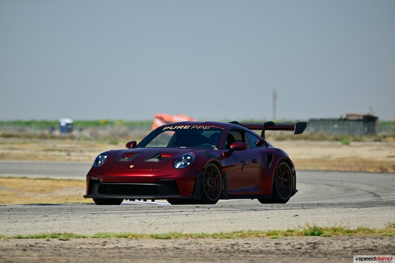 Porsche 911 GT3 RS red