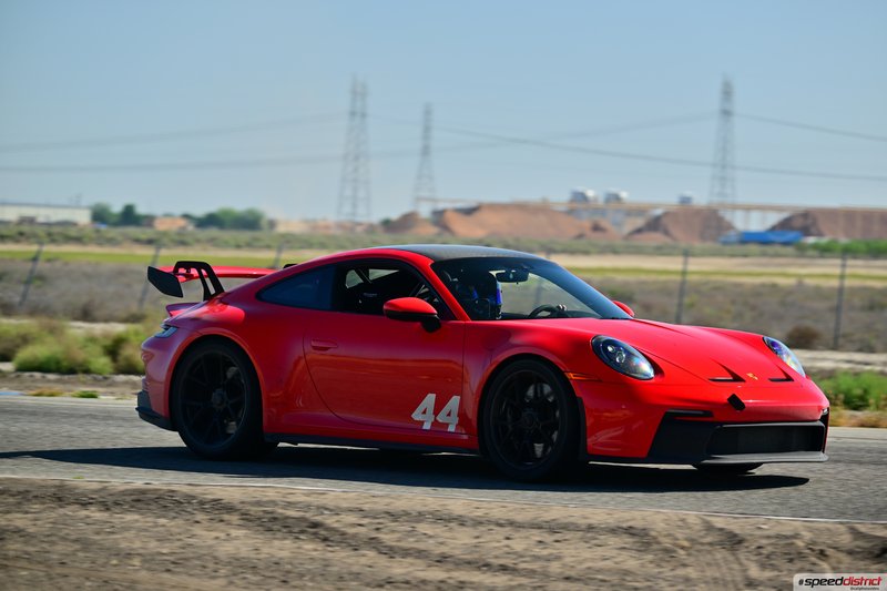 Porsche 911 GT3 RS red