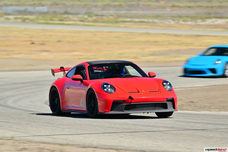 Porsche 911 GT3 RS red