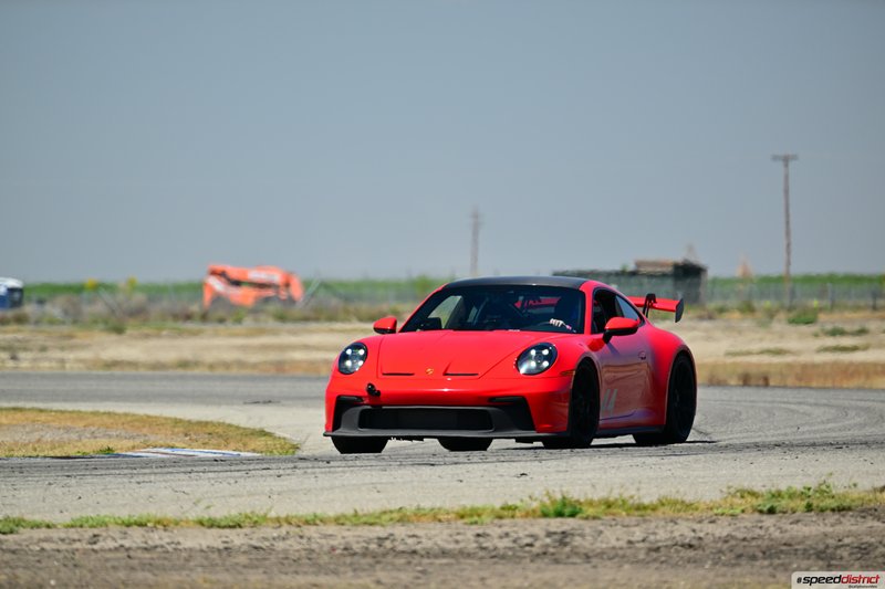 Porsche 911 GT3 RS red