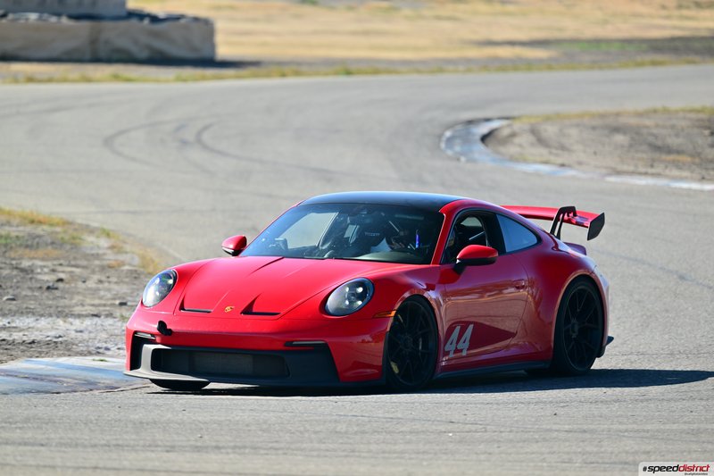 Porsche 911 GT3 RS red