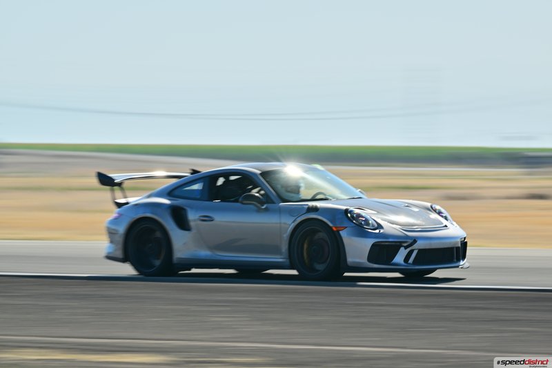 Porsche 911 GT3 RS silver