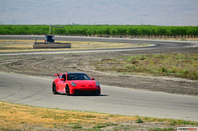 Porsche 911 GT3 RS red