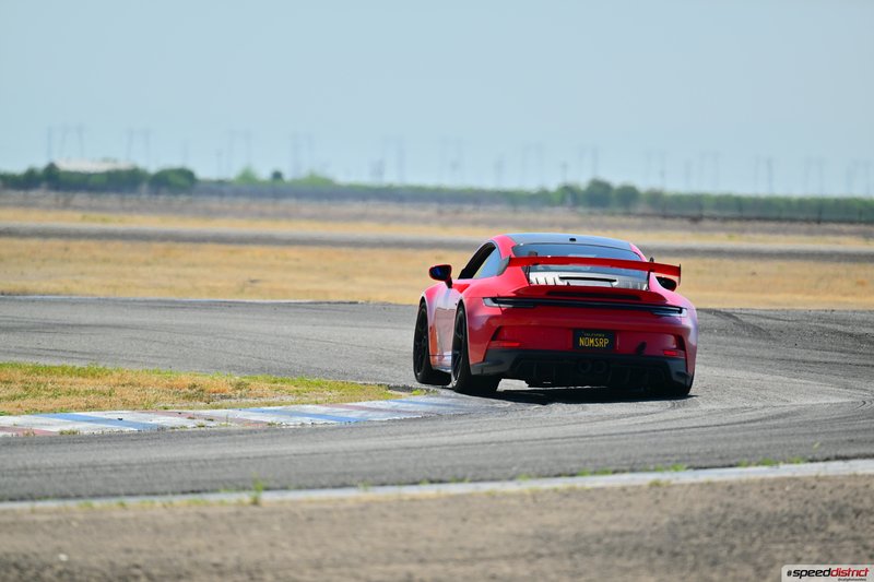 Porsche 911 GT3 RS red