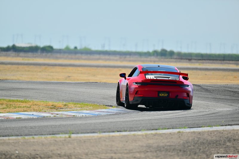 Porsche 911 GT3 RS red