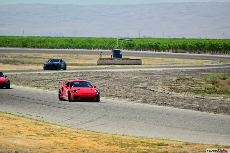 Porsche 911 GT3 RS red