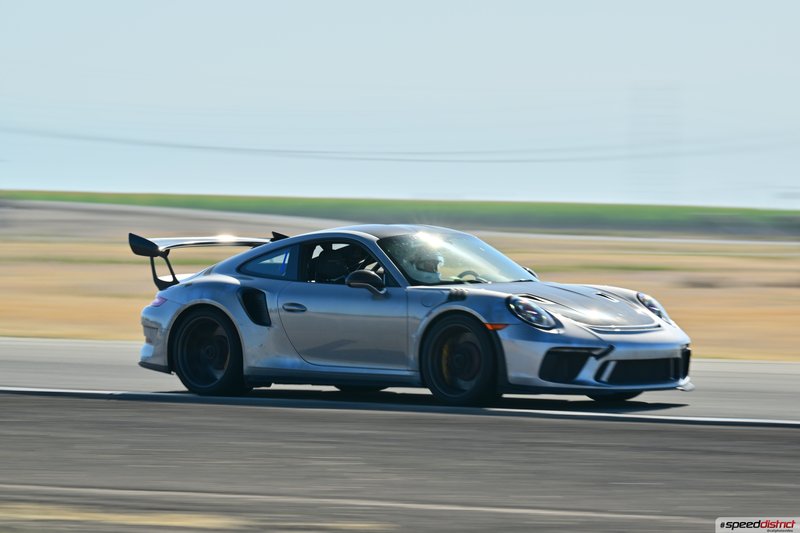 Porsche 911 GT3 RS silver