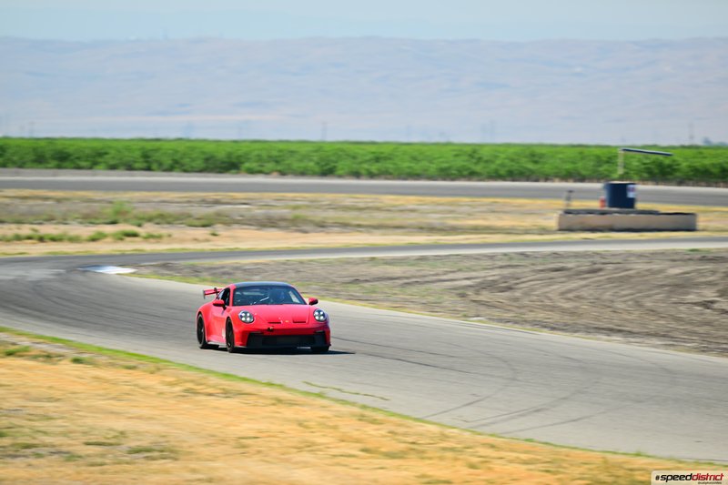 Porsche 911 GT3 RS red
