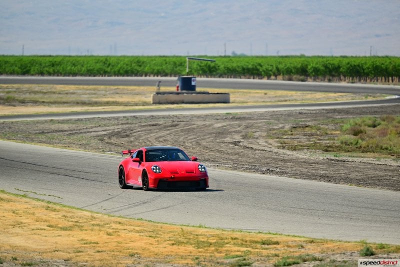 Porsche 911 GT3 RS red