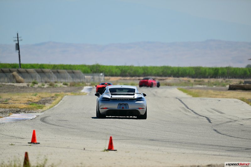 Porsche 911 GT3 RS white