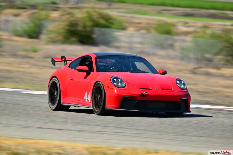 Porsche 911 GT3 RS red