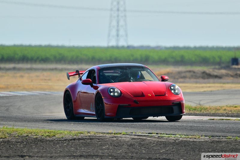Porsche 911 GT3 RS red