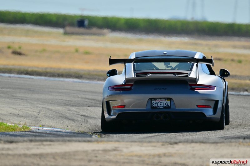 Porsche 911 GT3 RS white