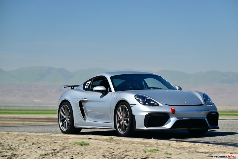 Porsche Cayman GT4