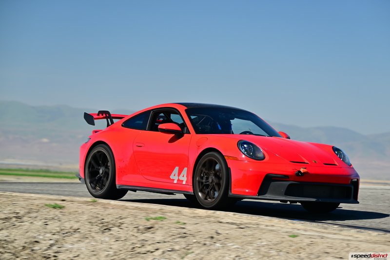 Porsche 911 GT3 RS red