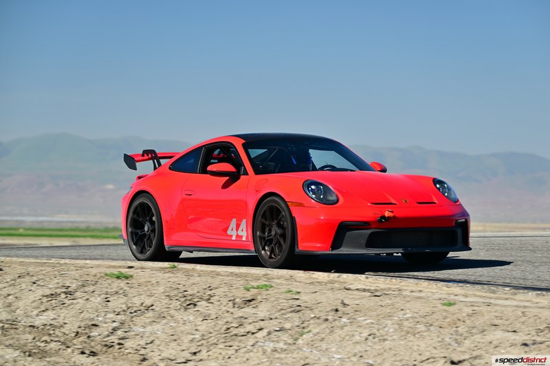 Porsche 911 GT3 RS red