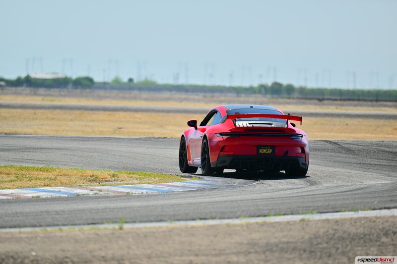 Porsche 911 GT3 RS red