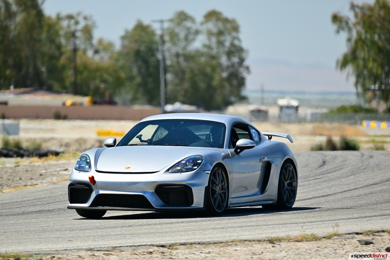 Porsche Cayman GT4