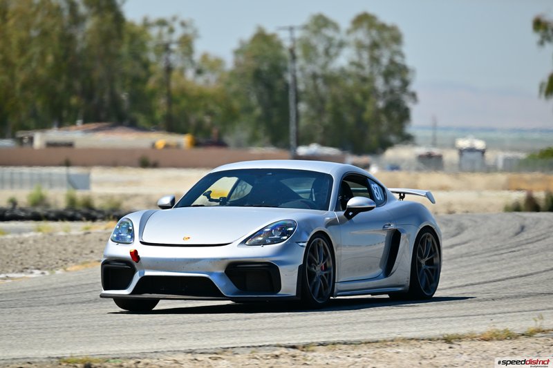 Porsche Cayman GT4