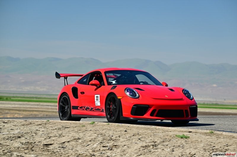 Porsche 911 GT3 RS red