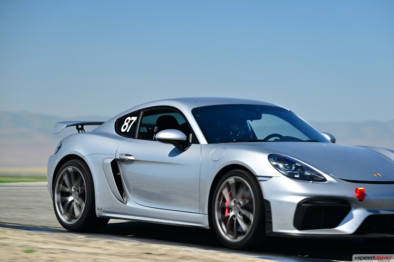 Porsche Cayman GT4