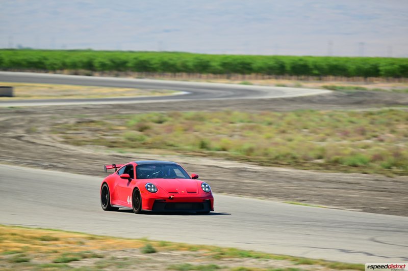 Porsche 911 GT3 RS red