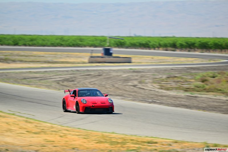 Porsche 911 GT3 RS red