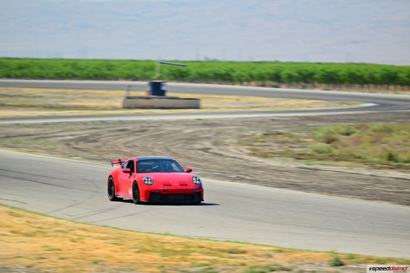 Porsche 911 GT3 RS red