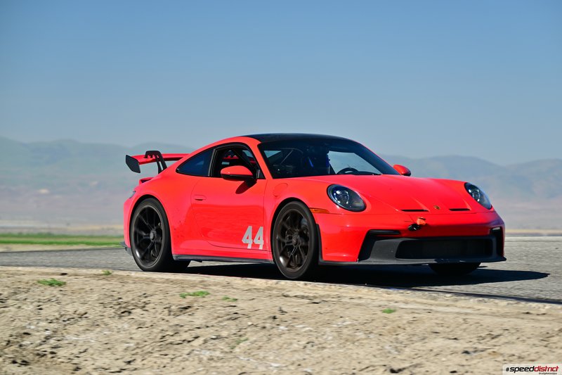 Porsche 911 GT3 RS red