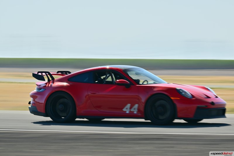 Porsche 911 GT3 RS red