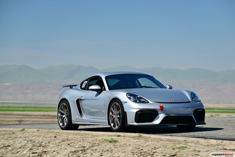 Porsche Cayman GT4