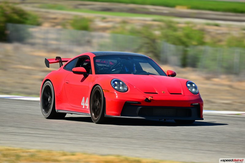 Porsche 911 GT3 RS red