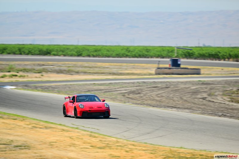 Porsche 911 GT3 RS red