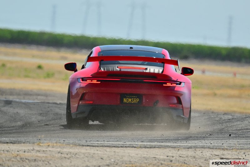 Porsche 911 GT3 RS red