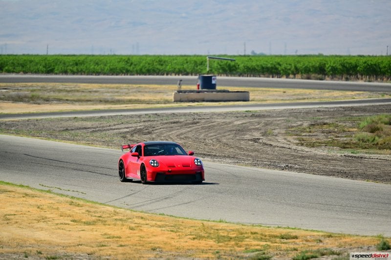 Porsche 911 GT3 RS red