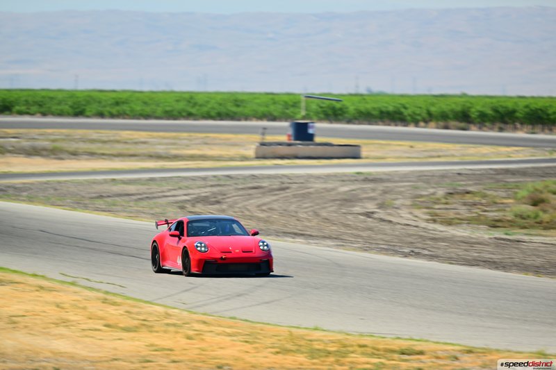 Porsche 911 GT3 RS red